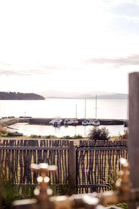 Bed and Breakfast Bruny Boathouse Alonnah Esterno foto