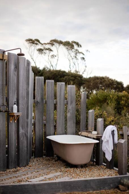 Bed and Breakfast Bruny Boathouse Alonnah Esterno foto